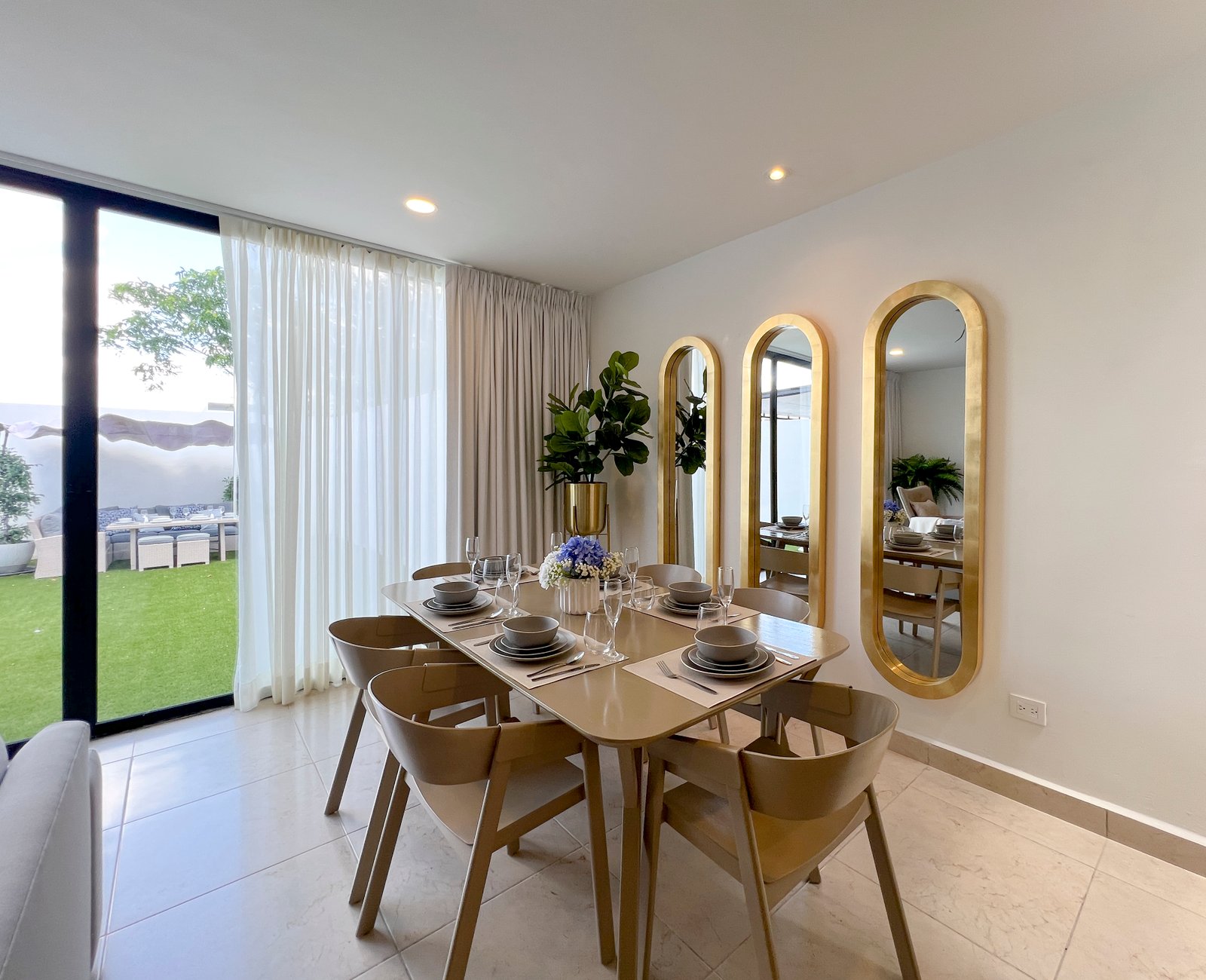 1934-Casa-en-venta-en-privada-Macora-86-Cholul-con-dos-recamaras-family-room (8).jpg